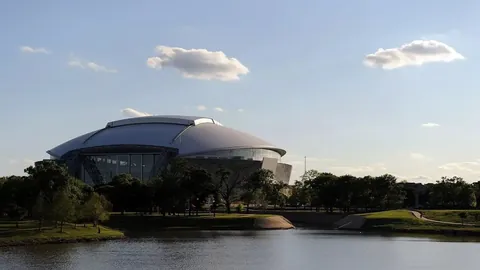 曼联传奇对安东尼评价的回应及其引发的效应